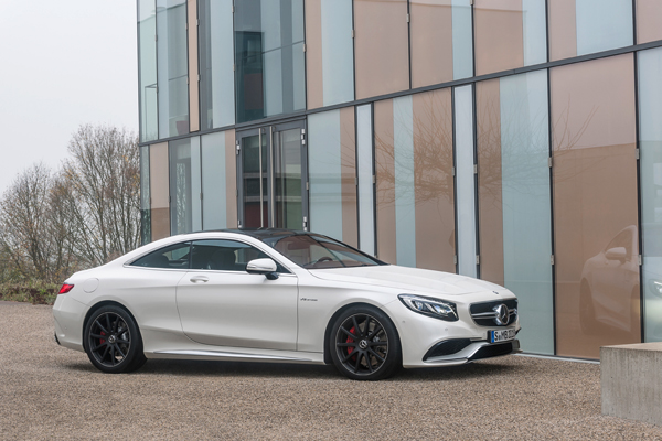 Verkoopstart S 500 4MATIC S 63 AMG 4MATIC Coupe side