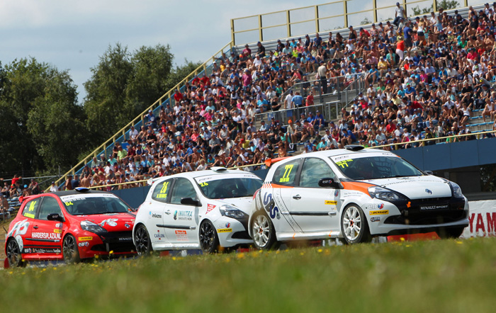 Renault Clio Cup GAMMA Racing Day action