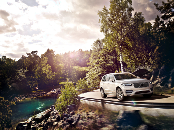 The all new Volvo XC90 dynamic