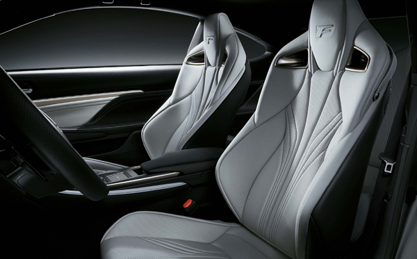 Lexus RC F nieuwe icoon geprijsd seats
