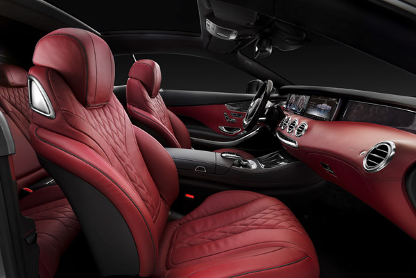 Mercedes-Benz S-Klasse Coupe interieur red