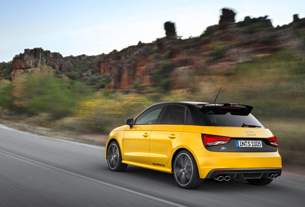 Audi S1 back dynamic