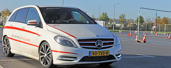 Mercedes-Benz Roadsense header