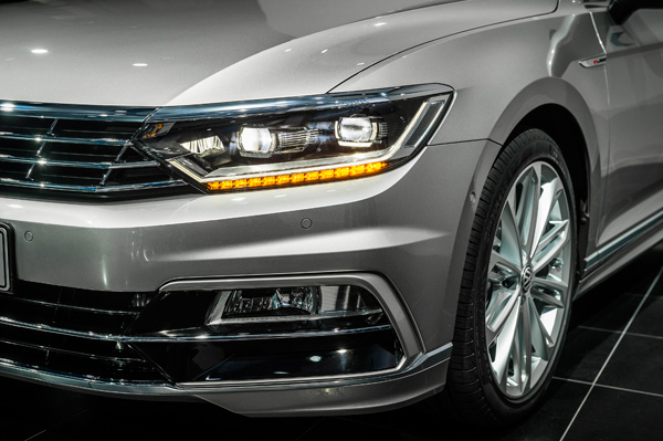 Nieuwe Volkswagen Passat headlights