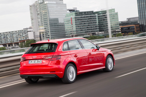 Audi A3 Sportback e-tron red back