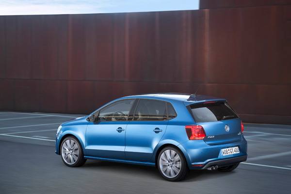 VW Polo Blue GT4 back dynamic