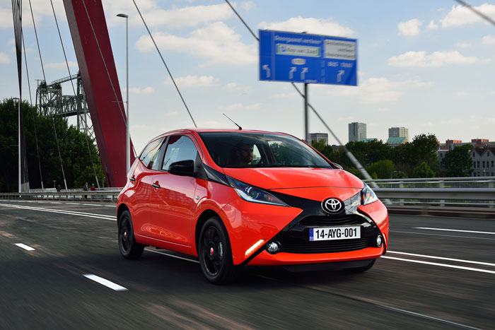 Toyota AYGO 2014 Introductie red front