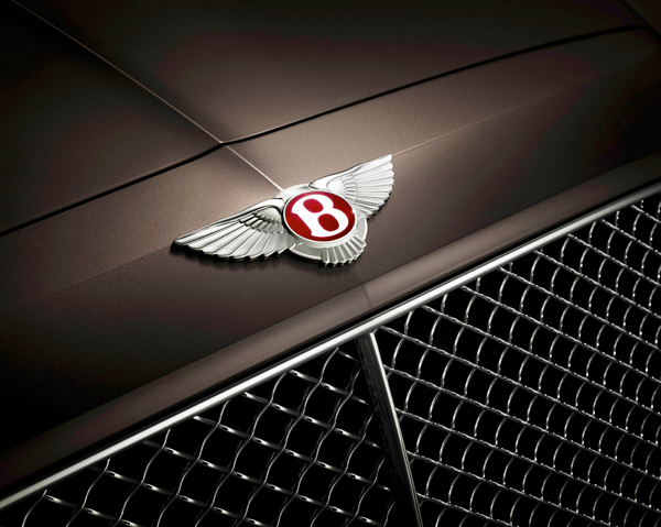 Bentley FlyingSpur V8 Badge
