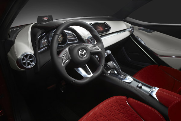 Mazda Hazumi 2014 interieur1