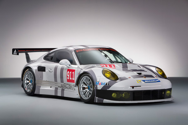 Porsche 911 RSR dynamic