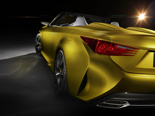 Dakloos genieten Lexus LF-C2 Concept back detail