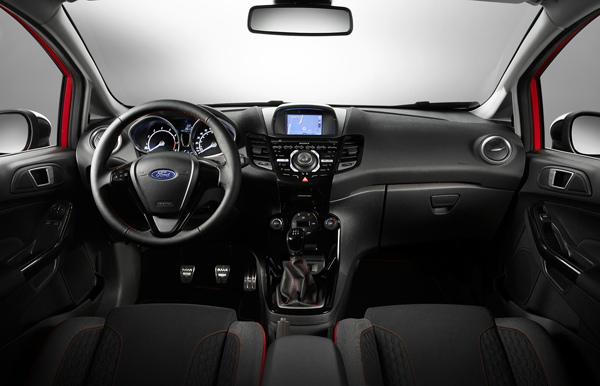 Ford Fiesta Red Edition Black Edition interieur