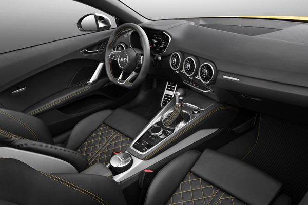 Nieuwe Audi TTS Roadster interieur