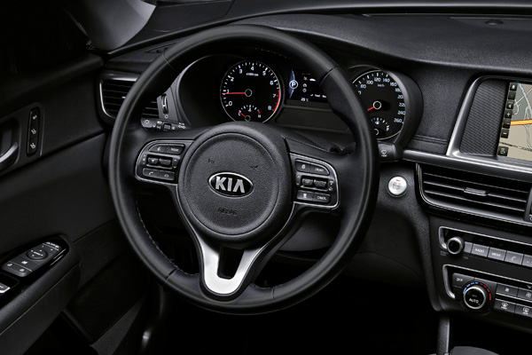 New Kia Optima interieur wheel