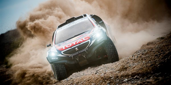 Peugeot terugkeer team DAKAR front