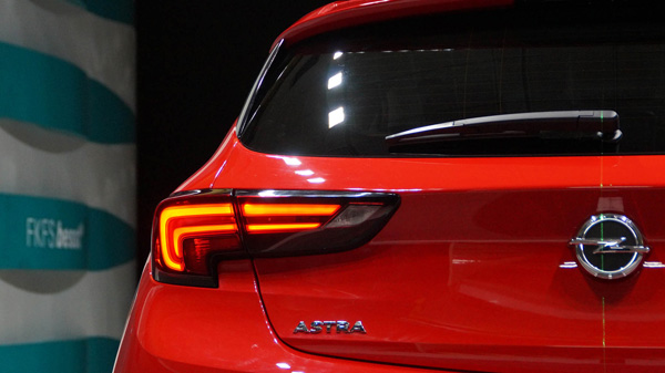 Opel Astra Aerodynamics back detail