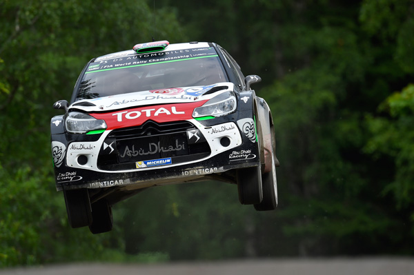 Podium Finland 2015 Citroen WRC jump