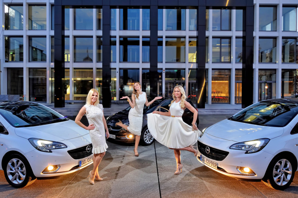 Opel Corsa AUTOBEST Award 2015 girls