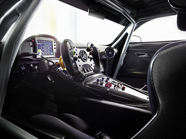 Nieuwe Mercedes-Benz AMG GT3 cockpit