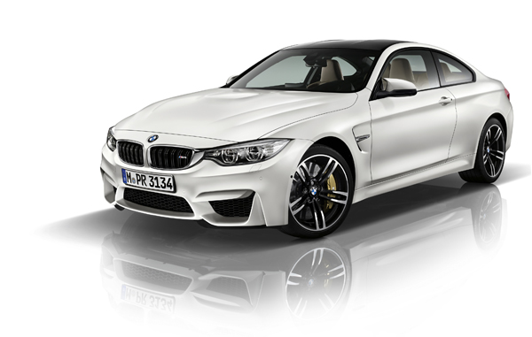 BMW M4 Coupe Frozen Brilliant White metallic