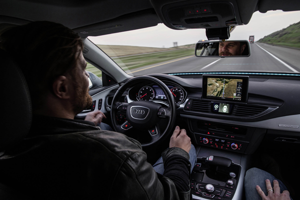 Zelfstandig rijdende Audi A7 piloted driving concept car