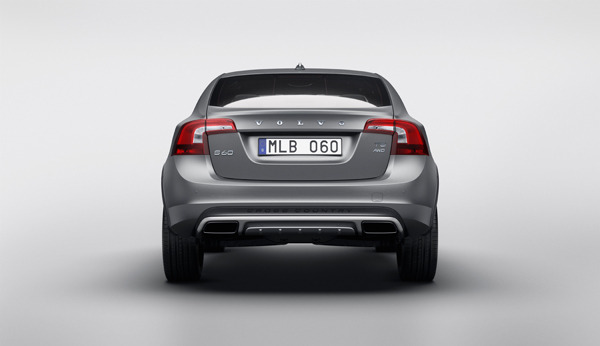 Volvo S60 Cross Country back
