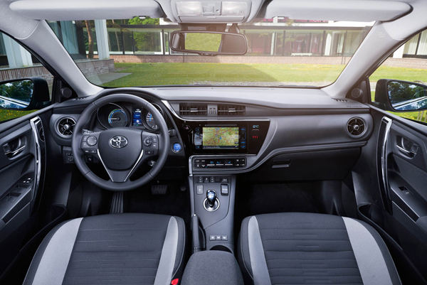 Nieuwe Toyota Auris Hatchback interieur