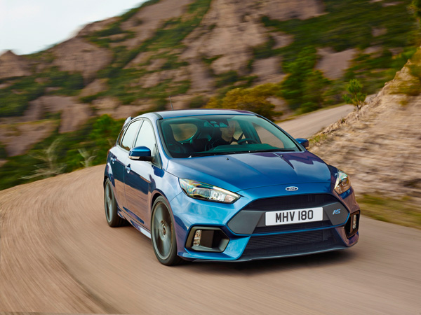 Ford Focus RS front dynamic
