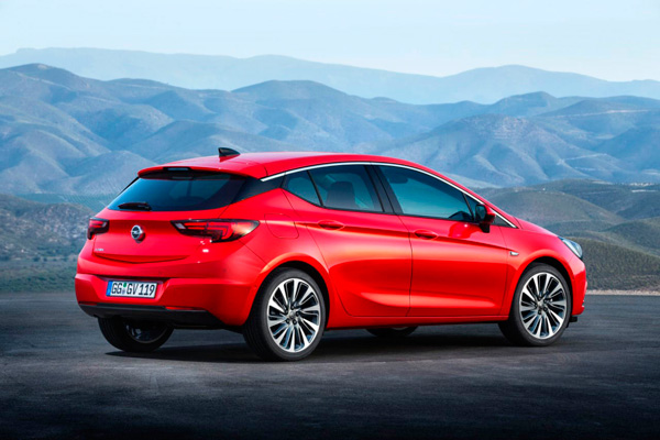 Nieuwe Opel Astra back