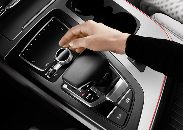 Nieuwe Audi Q7 interieur touchpad