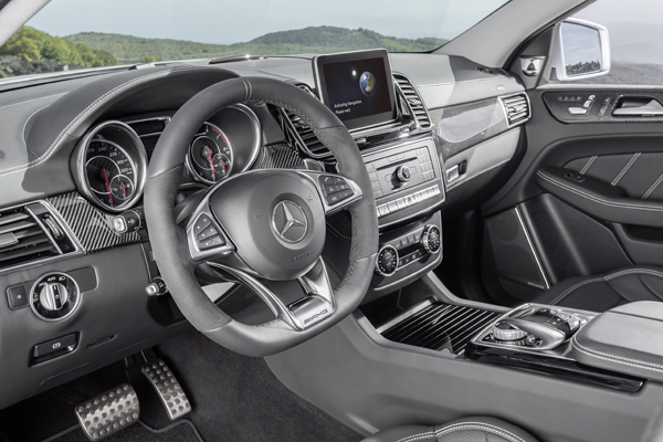 Mercedes-Benz GLE Coupe interieur grey