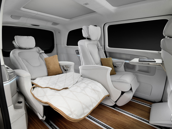 Mercedes-Benz Concept Vision e backseat sleeping