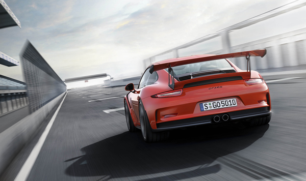 Porsche 911 GT3 RS dynamic back