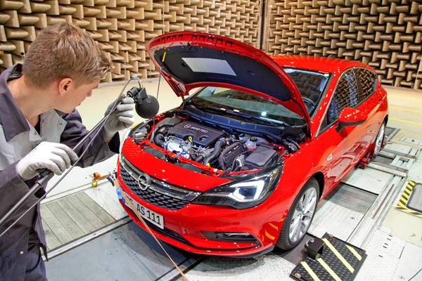 Opel Astra Acoustic Lab sound