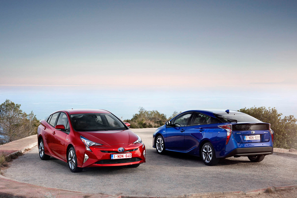 Toyota Prius back and front