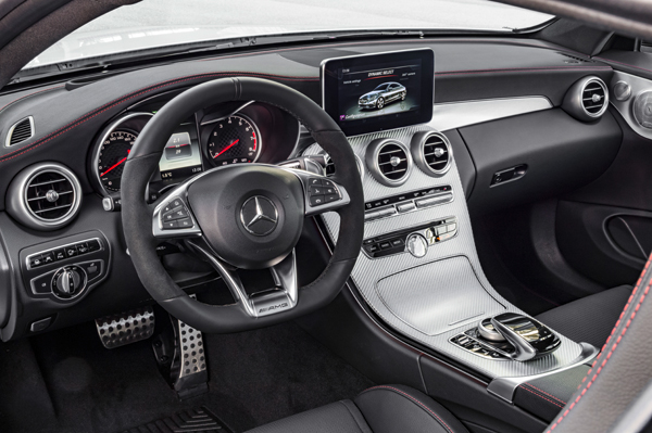 Mercedes-Benz C43 4Matic Coupe cockpit