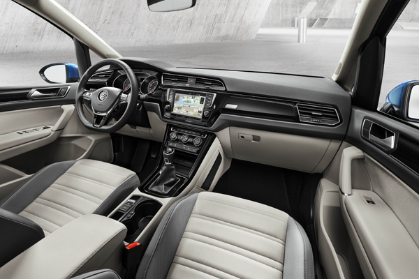 VW Touran Euro NCAP interieur