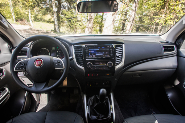 Fiat Professional Fullback interior2