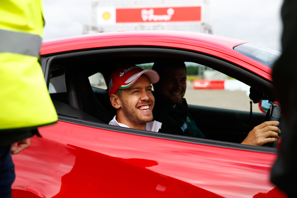 Shell V-Power Sebastian Vettel2