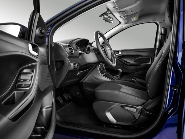 Ford KaPlus Interior instap