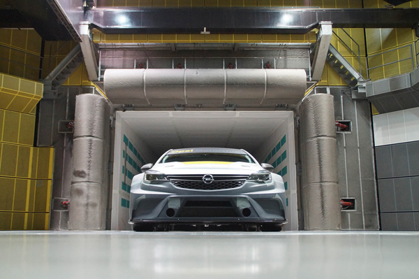Opel Astra TCR windtunnel front
