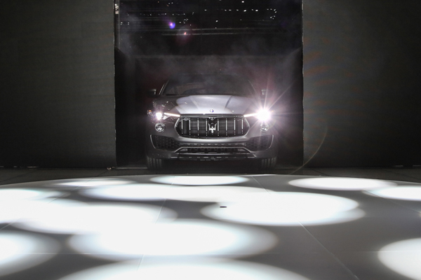 Maserati Levante unveil front2