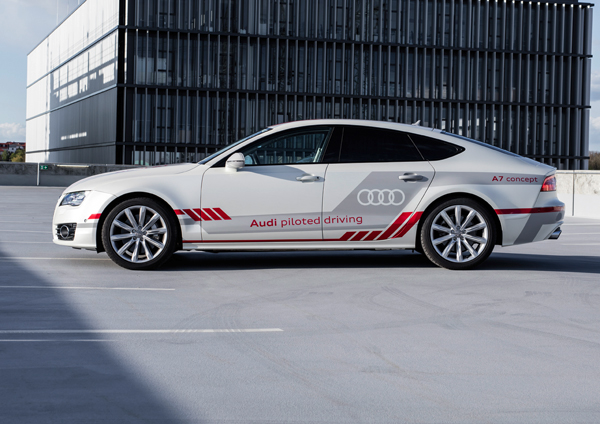 Audi A7 Piloted driving concept side