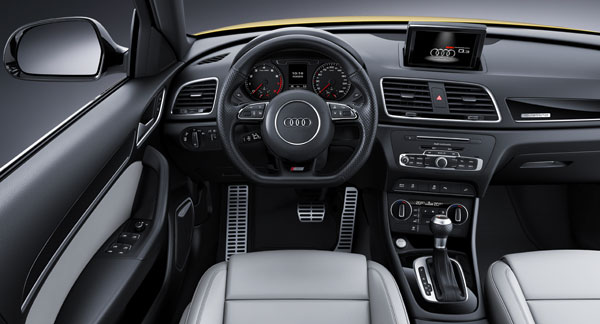 Audi Q3 cockpit
