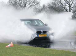 Test BMW 3 Serie waterbak