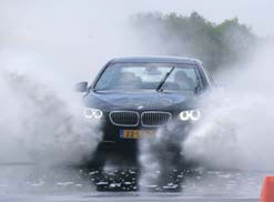 Test BMW 528i waterbak