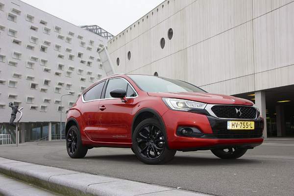 DS 4 Crossback 3kwfront