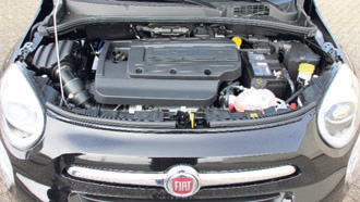 Fiat 500X test motorcompartiment