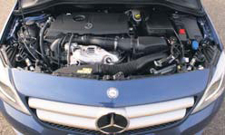 Mercedes-Benz B Klasse testverslag motorcompartiment