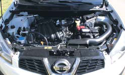 Nissan Qashqai 1.6 test motorcompartiment